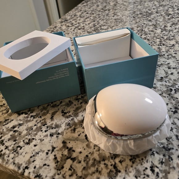 Electric Smart Scalp Massager Hero Hair Growth Head Massager Scalp NWT - Picture 5 of 6